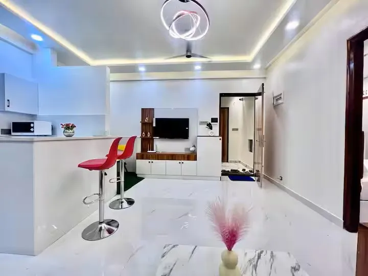 Luxury 1 BHK with Jacuzzi, Bangalore